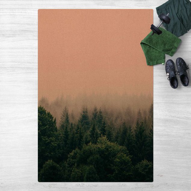 Teppich modern Wald im Nebel Dämmerung