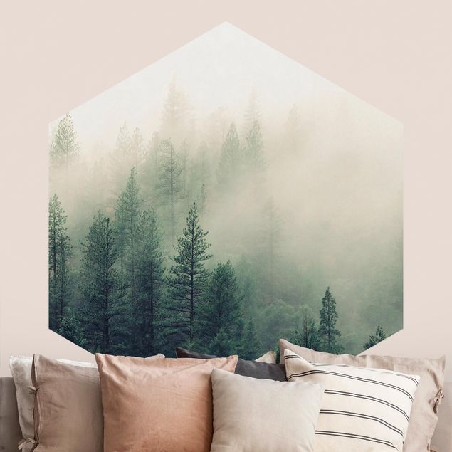Hexagon Mustertapete selbstklebend - Wald im Nebel Erwachen