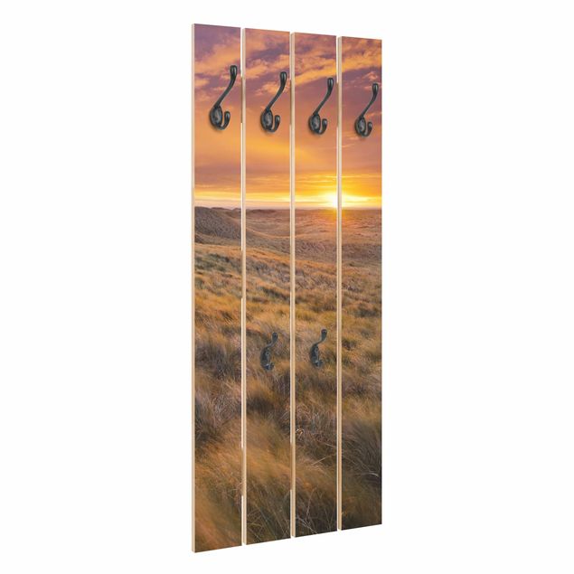 Wandgarderobe mit Motiv Sonnenaufgang am Strand auf Sylt