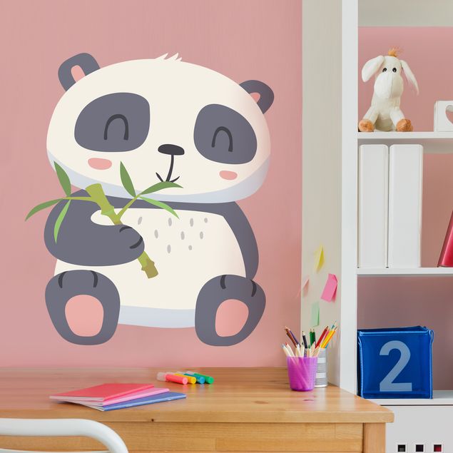 Wandtattoo Kinderzimmer Panda nascht am Bambus