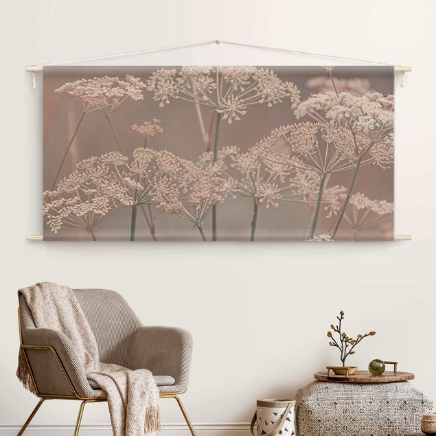 Moderne Wandteppiche Wilde Doldenblüten