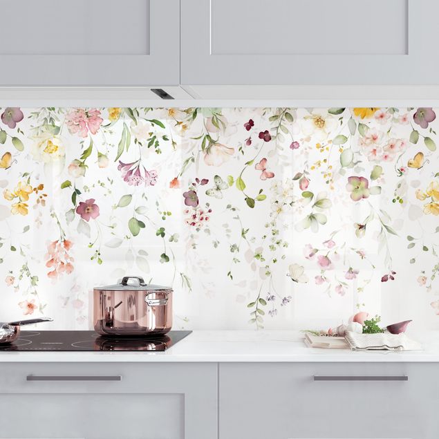 Platte Küchenrückwand Zartes Blütenarrangement